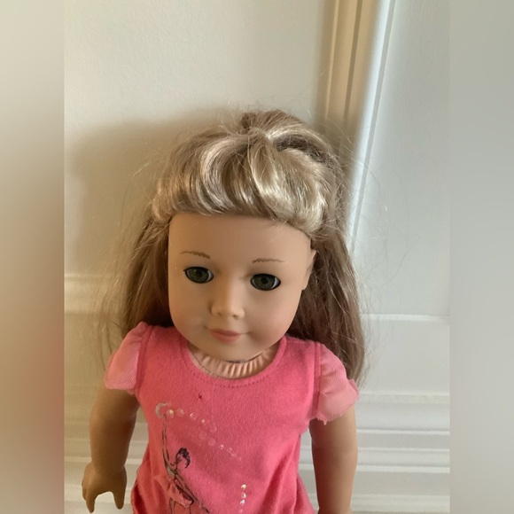AMERICAN GIRL DOLL 18” Isabelle Girl of the Year limited edition - Picture 8 of 11